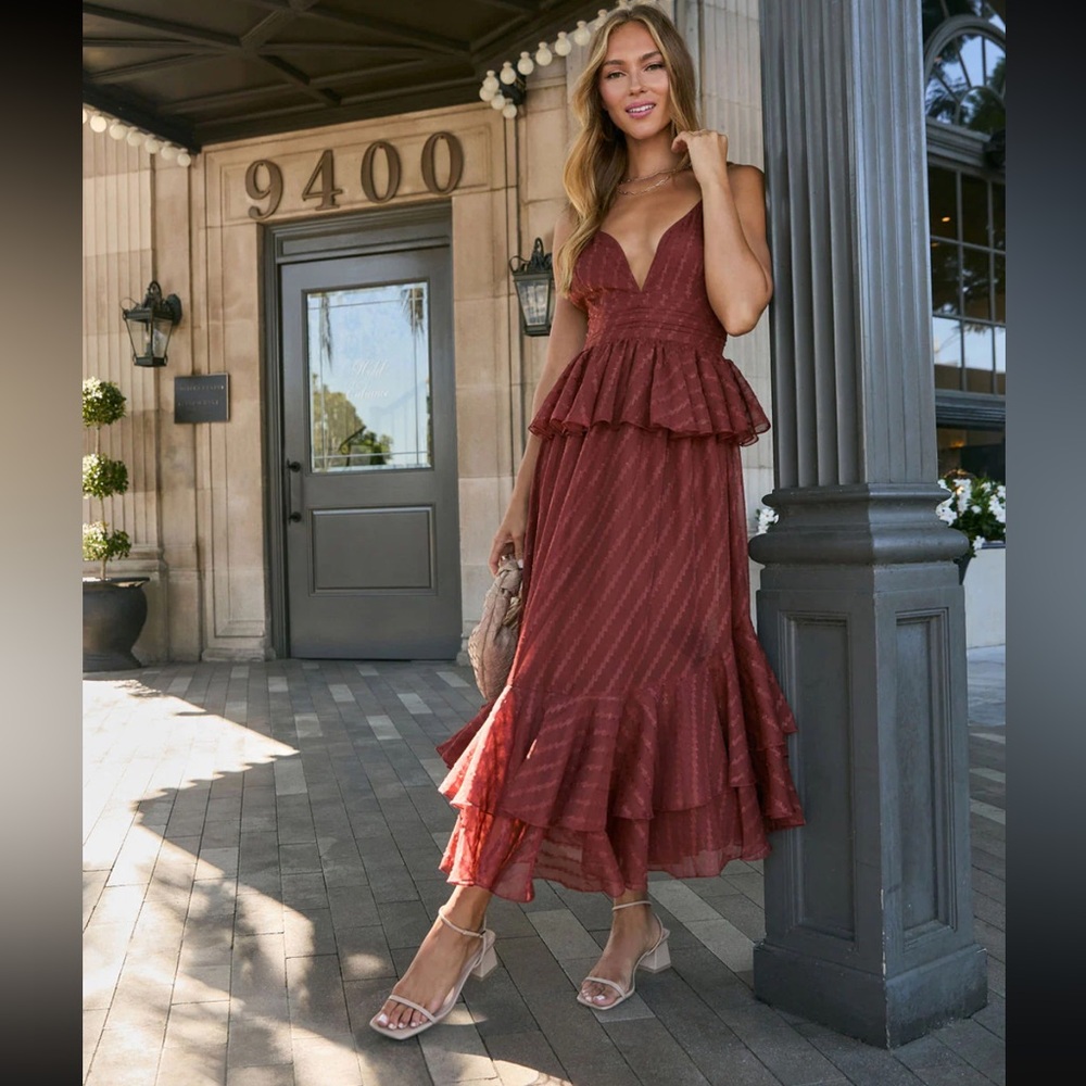 VICI love waits peplum midi dress in rust